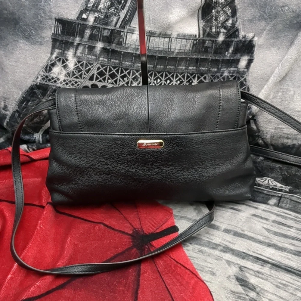 B Makowski leather bag